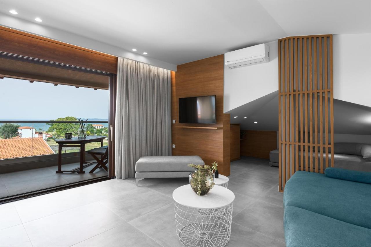 Pola'S Loft Lägenhet Ierissos Exteriör bild