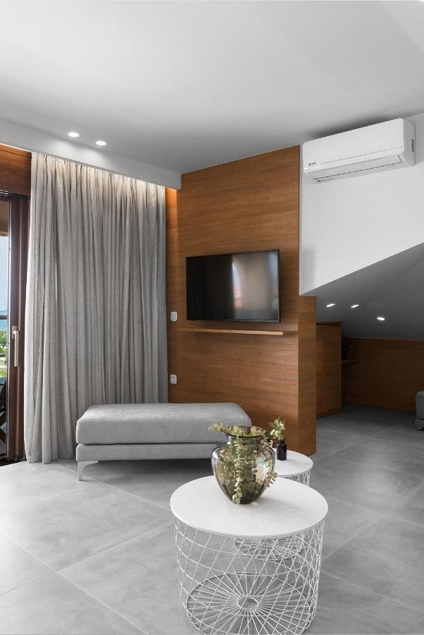 Pola'S Loft Lägenhet Ierissos Exteriör bild