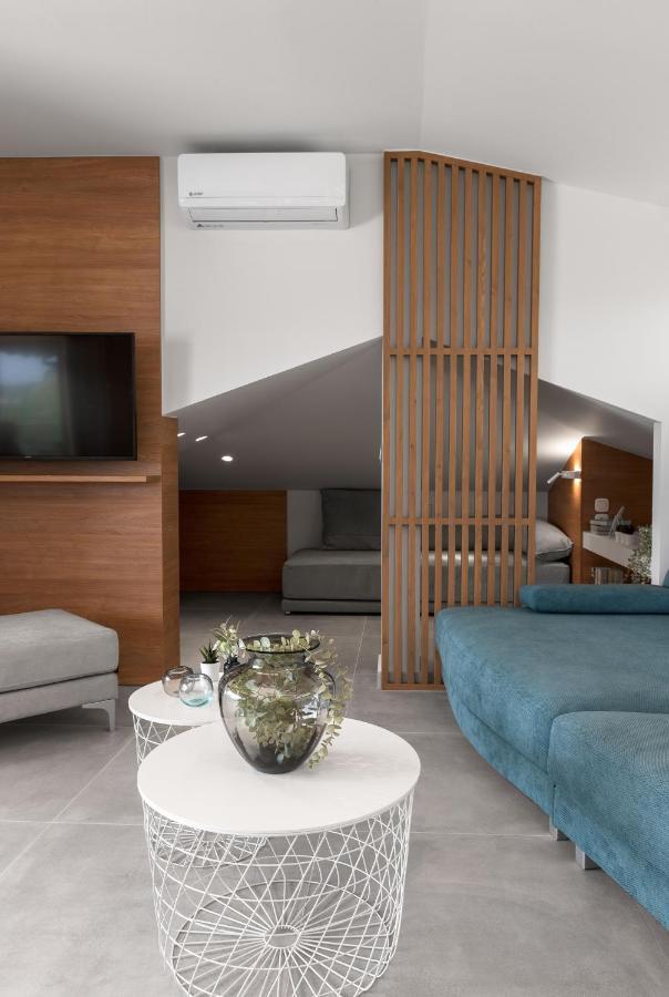 Pola'S Loft Lägenhet Ierissos Exteriör bild